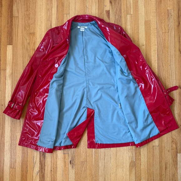 Show-stopping vintage 90s faux patent-leather trench in fire-engine red ❤️‍🔥 - Picture 8 of 14